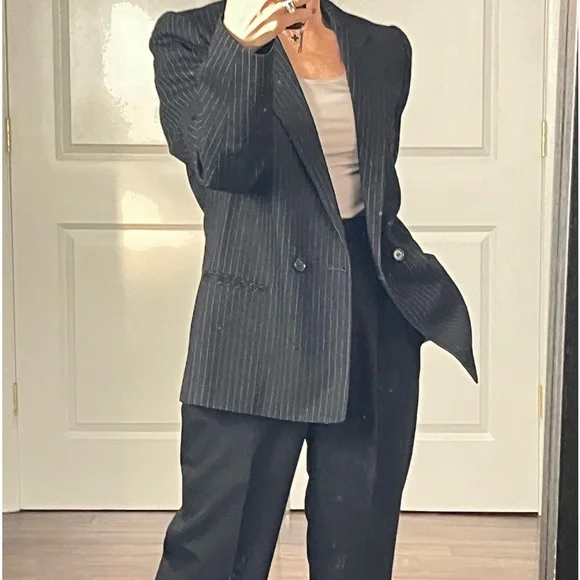 Vintage 100% Wool Pinstriped jacket blazer size 8 - Picture 3 of 13